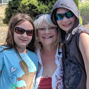 Meet your Posher, Sherry